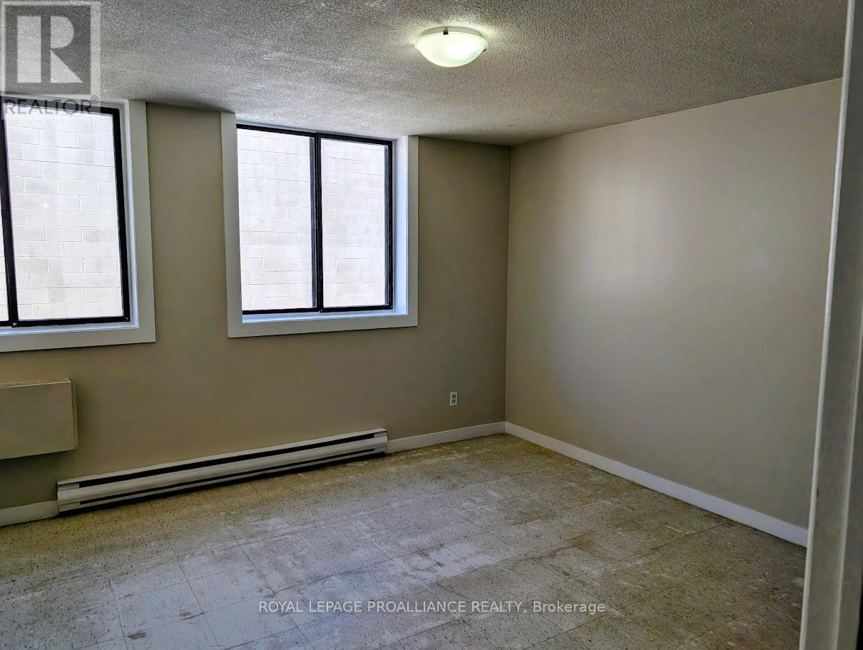 308 - 328 Aylmer Street, Peterborough, Ontario  K9H 3V6 - Photo 6 - X13131990