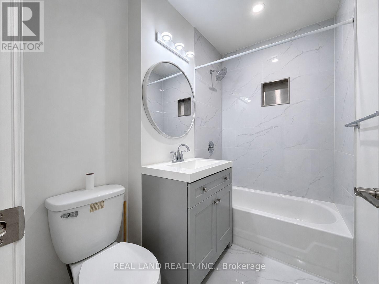 Main Floor - 225 Coxwell Avenue, Toronto, Ontario M4L 3B4 - Photo 6 - E13131836