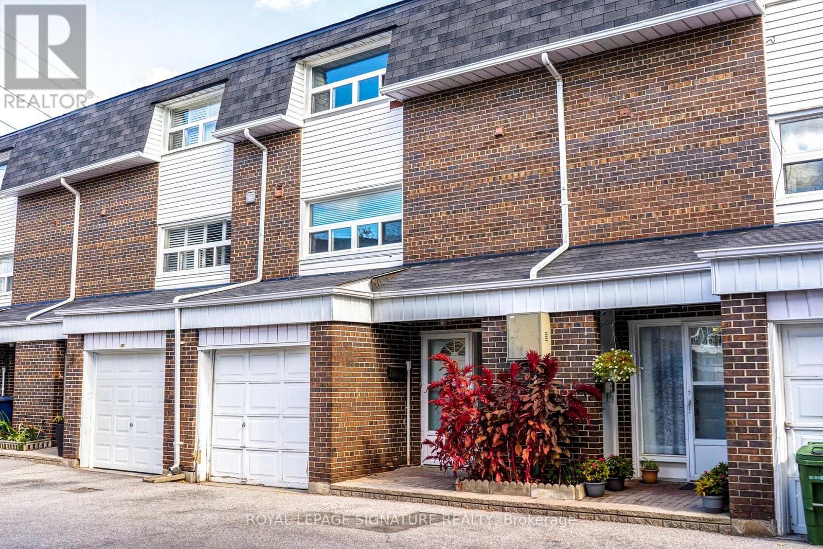 122 Purpledusk Trail, Toronto, Ontario  M1E 4E1 - Photo 1 - E13131912