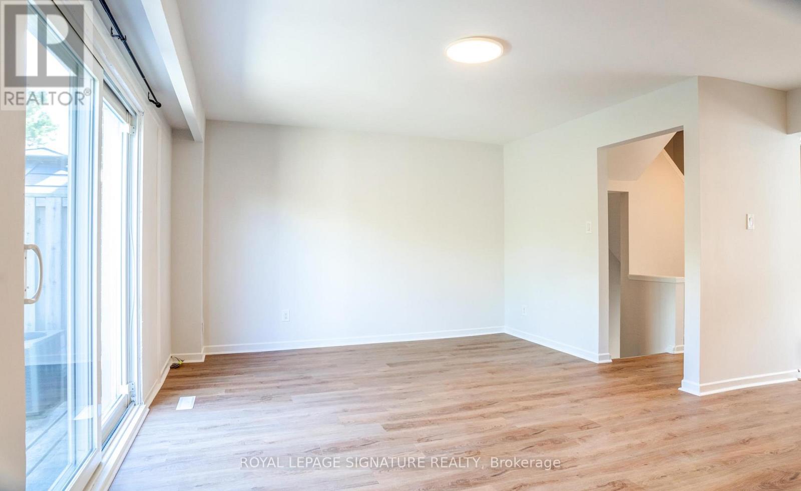 122 Purpledusk Trail, Toronto, Ontario  M1E 4E1 - Photo 3 - E13131912