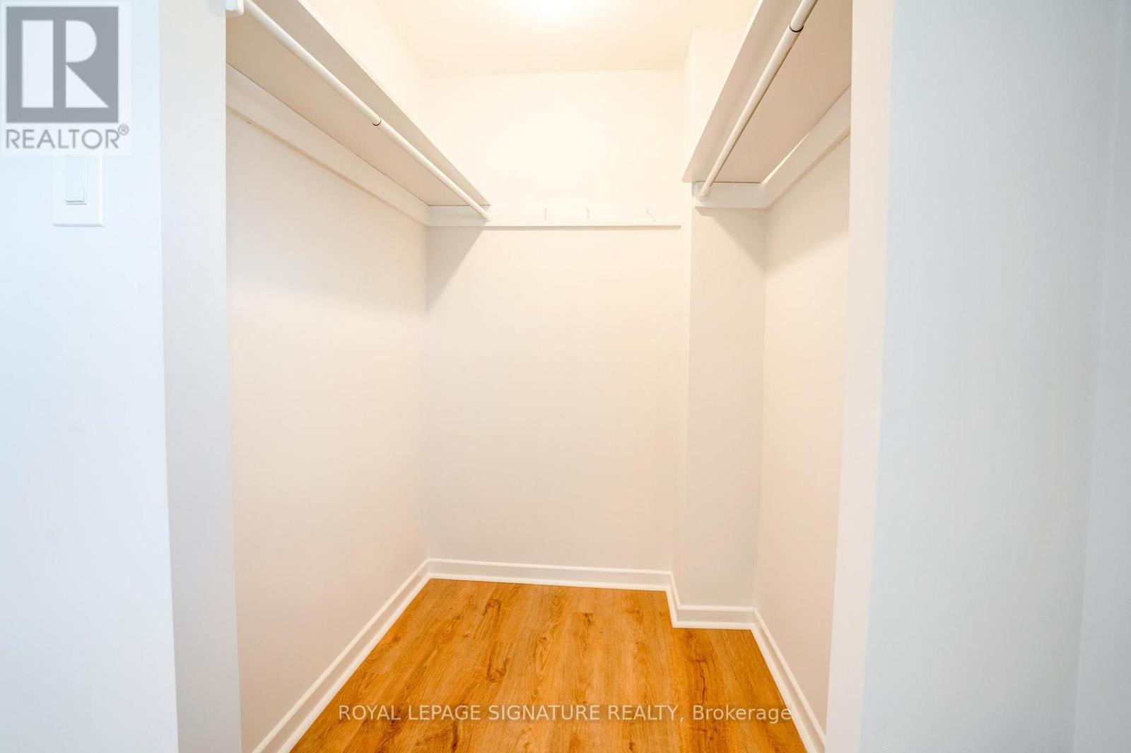 122 Purpledusk Trail, Toronto, Ontario  M1E 4E1 - Photo 6 - E13131912