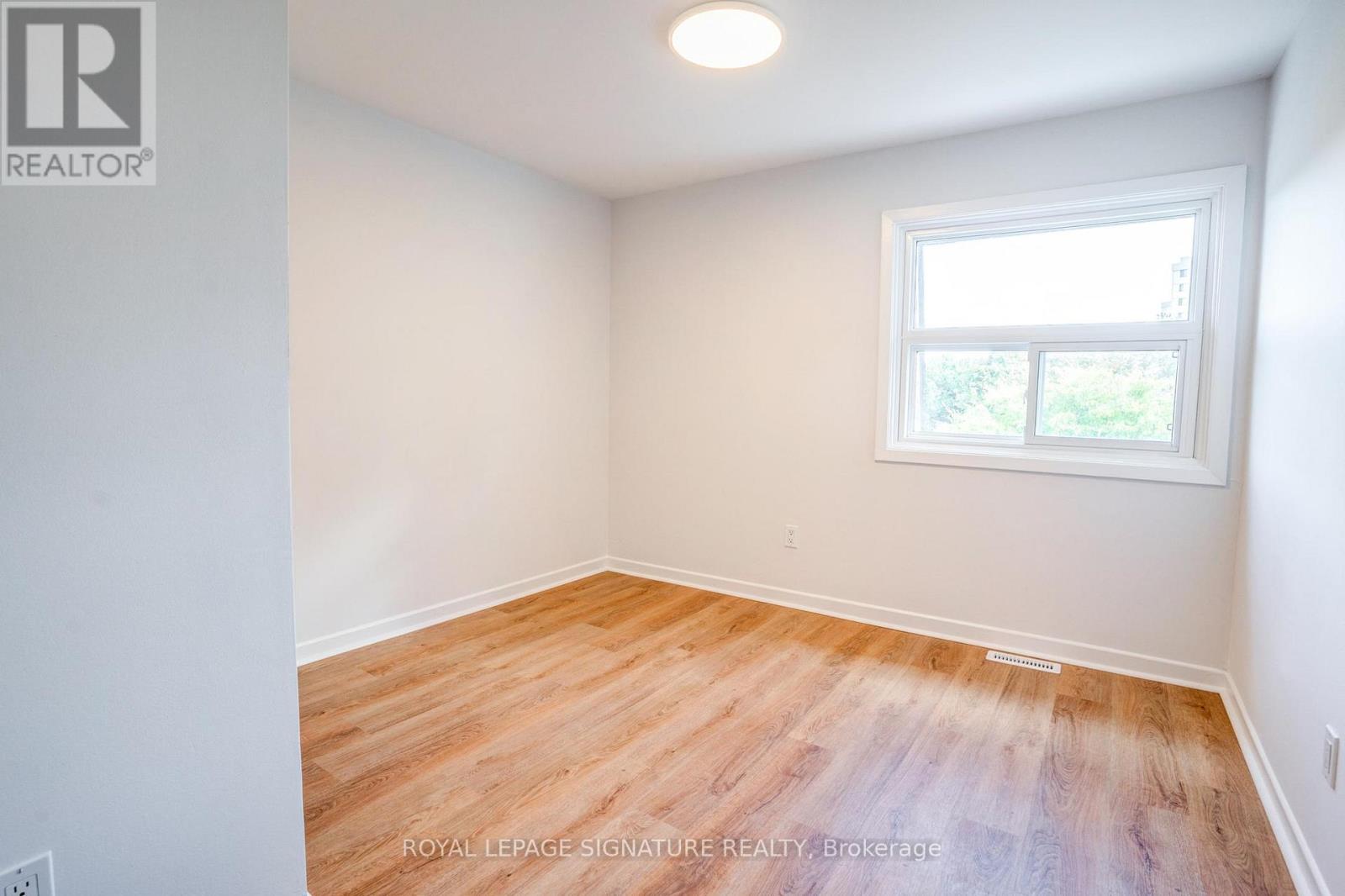122 Purpledusk Trail, Toronto, Ontario  M1E 4E1 - Photo 7 - E13131912
