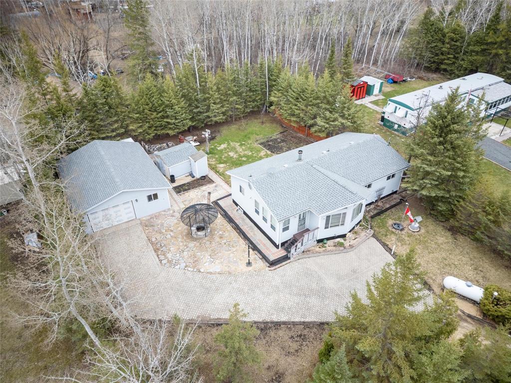 16 Harding Crescent, Lac Du Bonnet Rm, Manitoba  R0E 1A0 - Photo 1 - 202610048