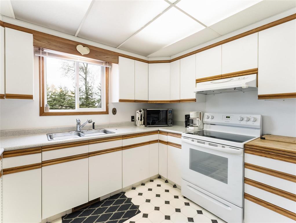 16 Harding Crescent, Lac Du Bonnet Rm, Manitoba  R0E 1A0 - Photo 19 - 202610048
