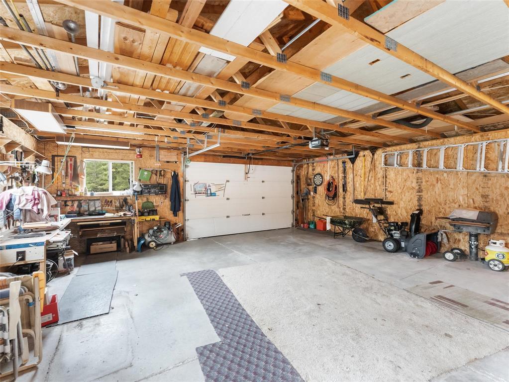 16 Harding Crescent, Lac Du Bonnet Rm, Manitoba  R0E 1A0 - Photo 7 - 202610048