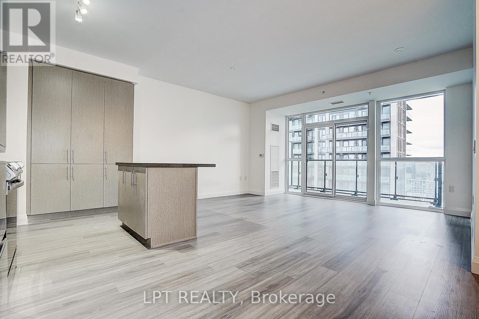 1601 - 75 Oneida Crescent, Richmond Hill, Ontario  L4B 0H3 - Photo 18 - N13131826