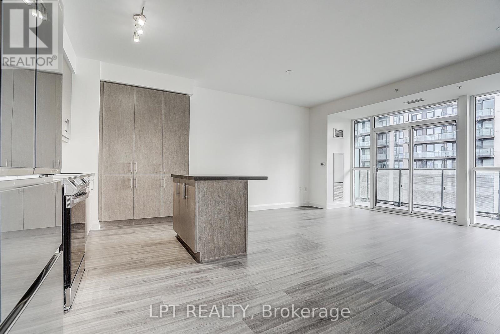 1601 - 75 Oneida Crescent, Richmond Hill, Ontario  L4B 0H3 - Photo 19 - N13131826