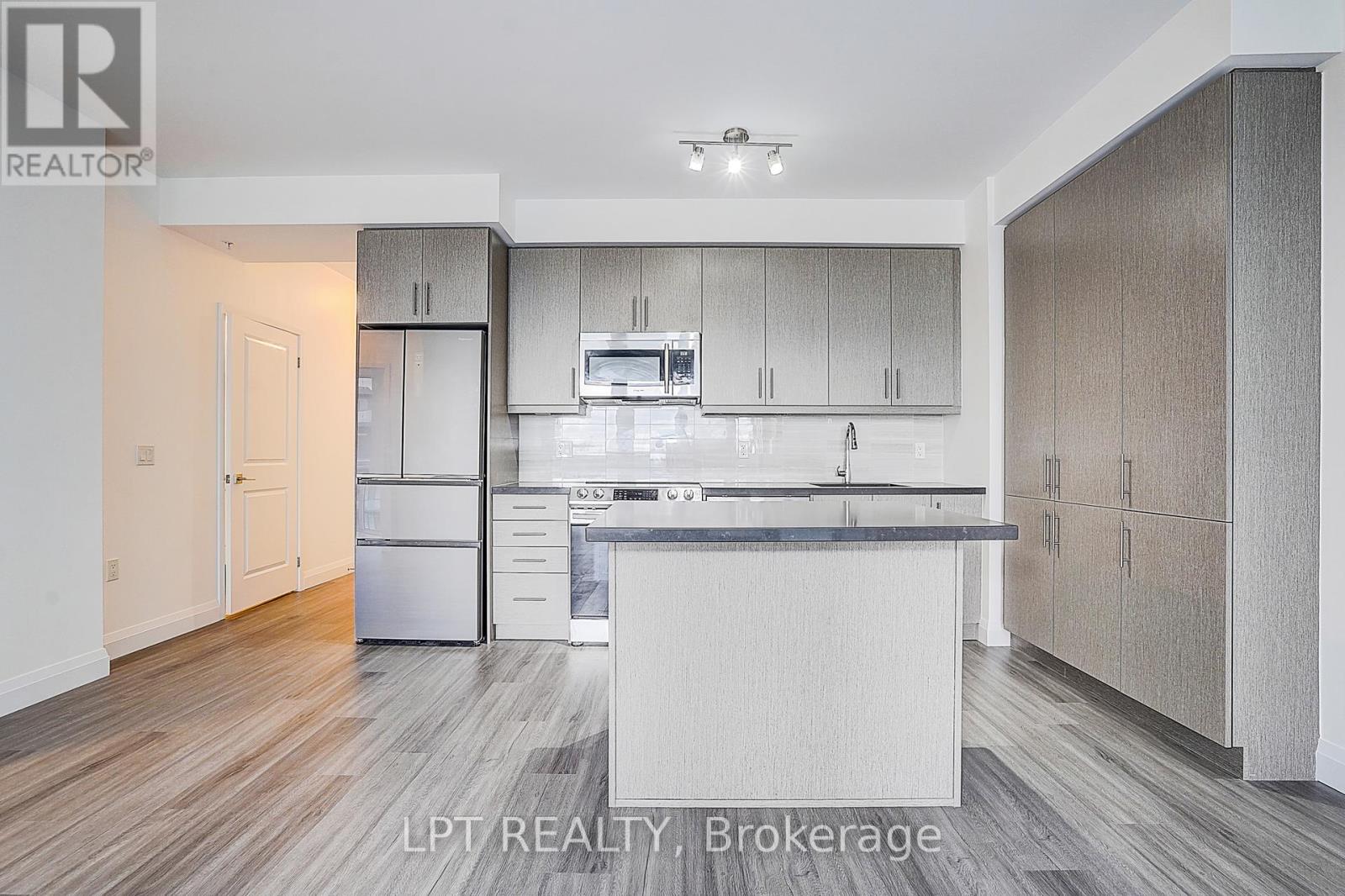 1601 - 75 Oneida Crescent, Richmond Hill, Ontario  L4B 0H3 - Photo 28 - N13131826