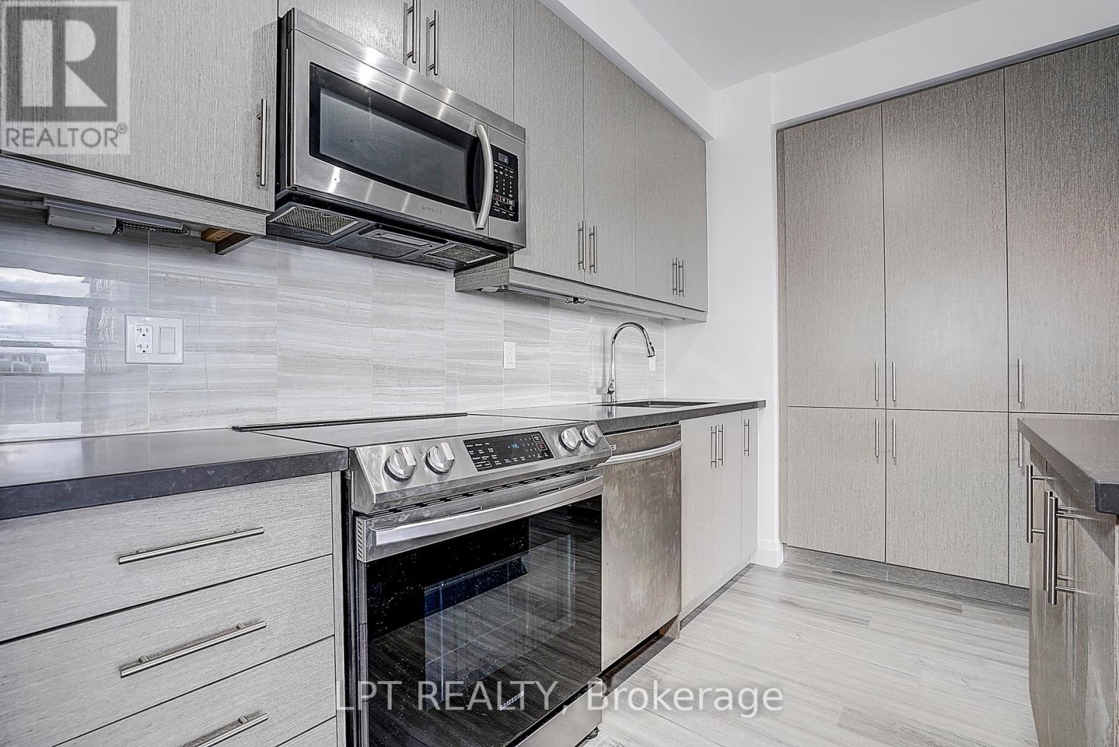 1601 - 75 Oneida Crescent, Richmond Hill, Ontario  L4B 0H3 - Photo 29 - N13131826