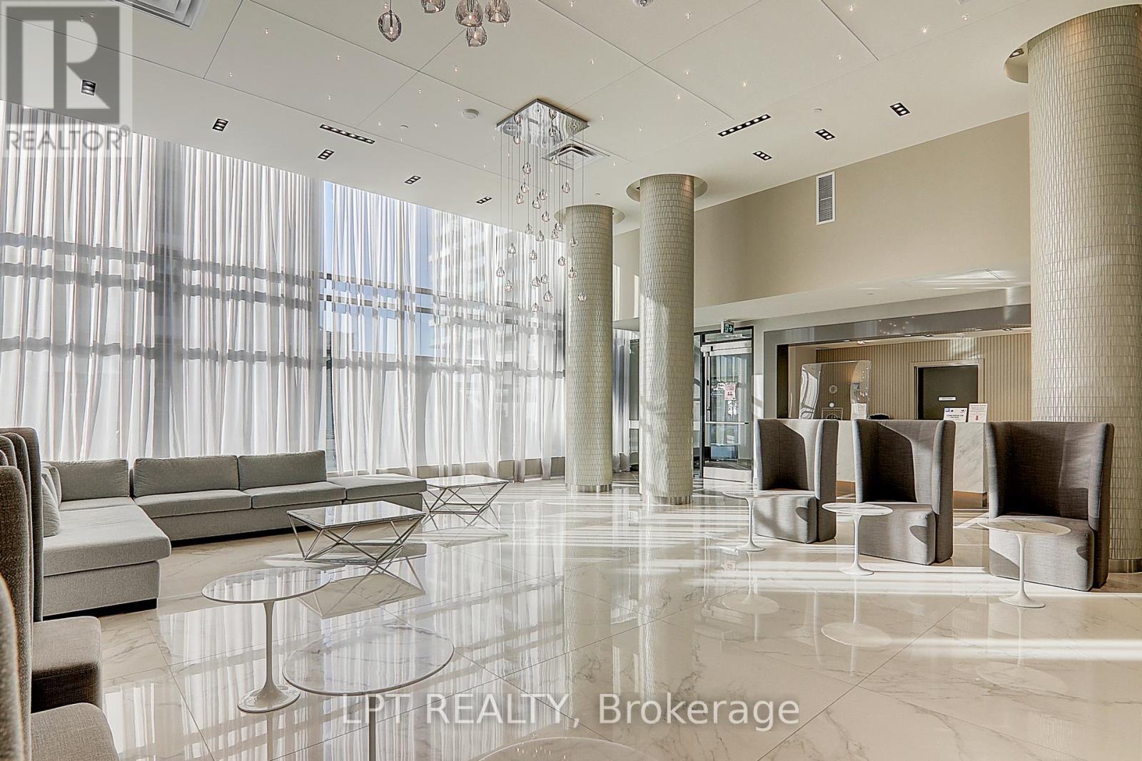 1601 - 75 Oneida Crescent, Richmond Hill, Ontario  L4B 0H3 - Photo 6 - N13131826