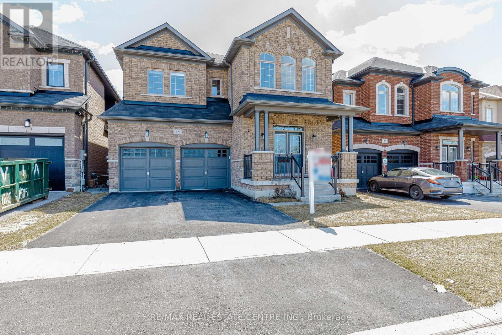 45 Carondale Square, East Gwillimbury, Ontario  L9N 0X6 - Photo 2 - N13131900