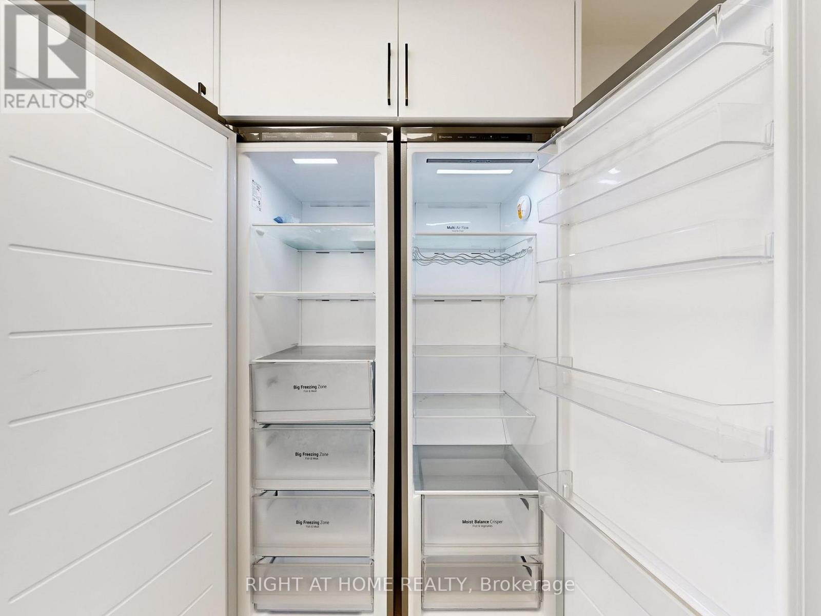 402 - 1 Clark Avenue W, Vaughan (Crestwood-Springfarm-Yorkhill), Ontario  L4J 7Y6 - Photo 15 - N13131908