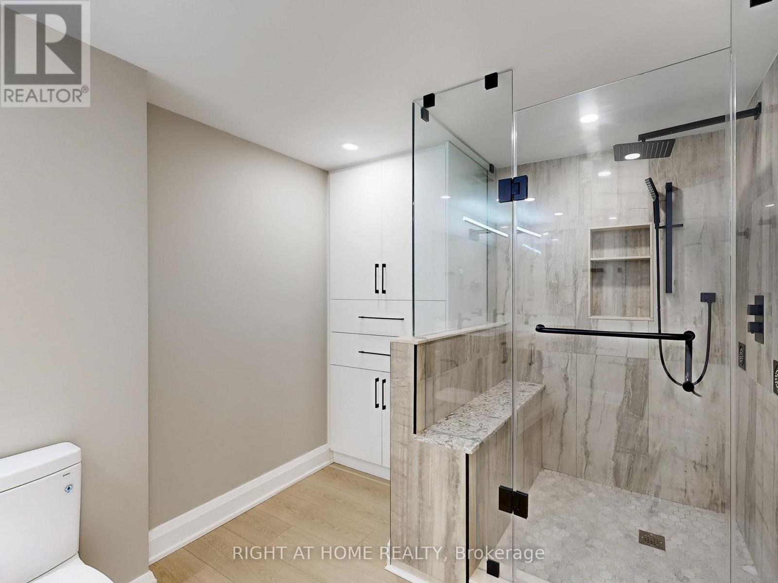 402 - 1 Clark Avenue W, Vaughan (Crestwood-Springfarm-Yorkhill), Ontario  L4J 7Y6 - Photo 23 - N13131908