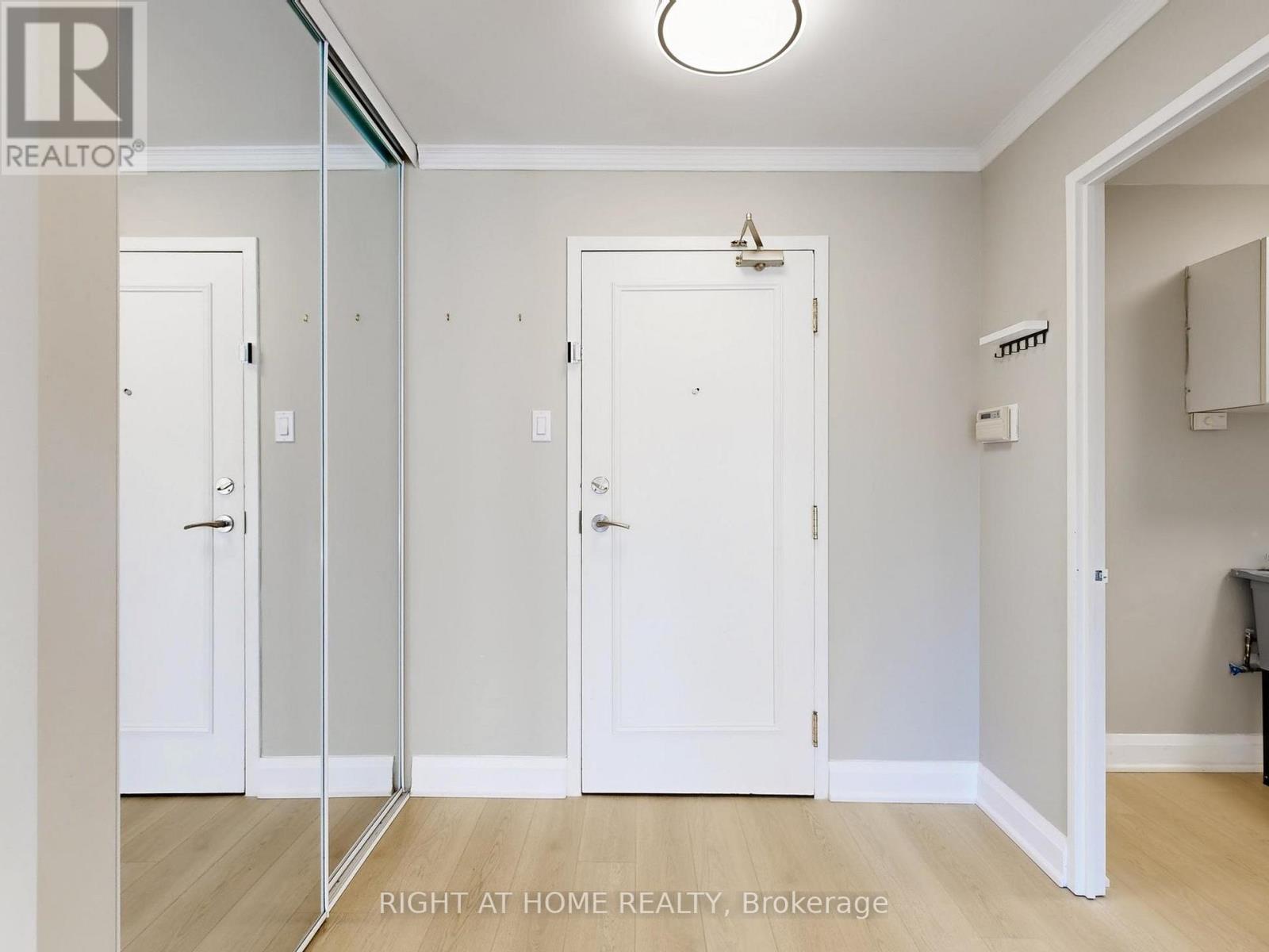 402 - 1 Clark Avenue W, Vaughan (Crestwood-Springfarm-Yorkhill), Ontario  L4J 7Y6 - Photo 30 - N13131908