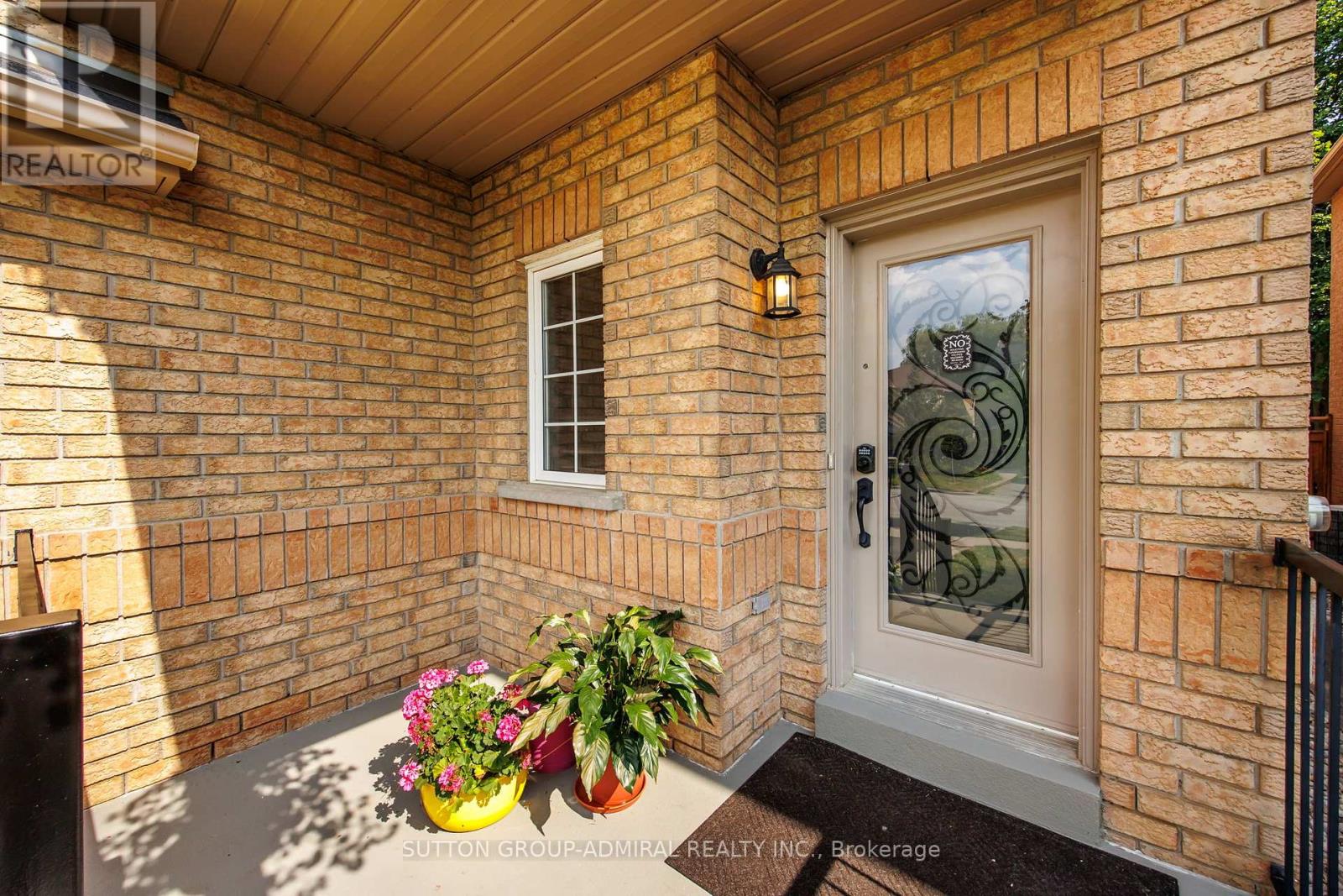 39 English Oak Drive, Richmond Hill, Ontario  L4E 3W2 - Photo 2 - N13131940