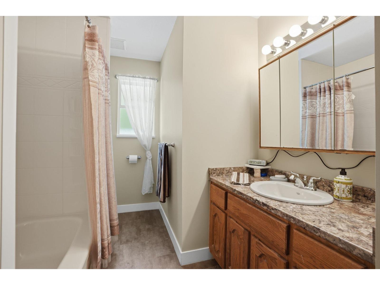 14287 73a Avenue, Surrey, British Columbia  V3W 2R9 - Photo 14 - R3123398