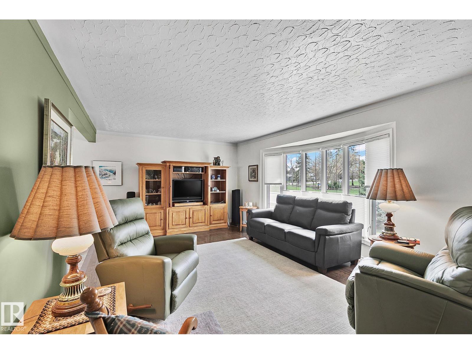 4704 109 Av Nw, Edmonton, Alberta  T6A 1R6 - Photo 7 - E4487924
