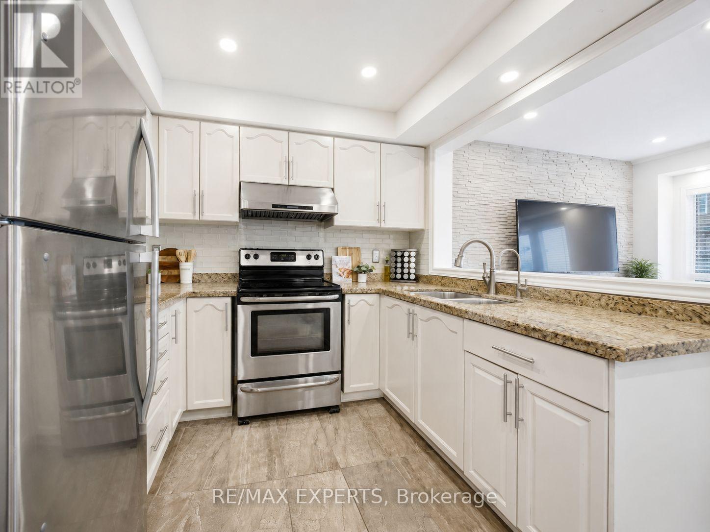 40 Dills Crescent, Milton, Ontario L9T 5P2 - Photo 7 - W13131830