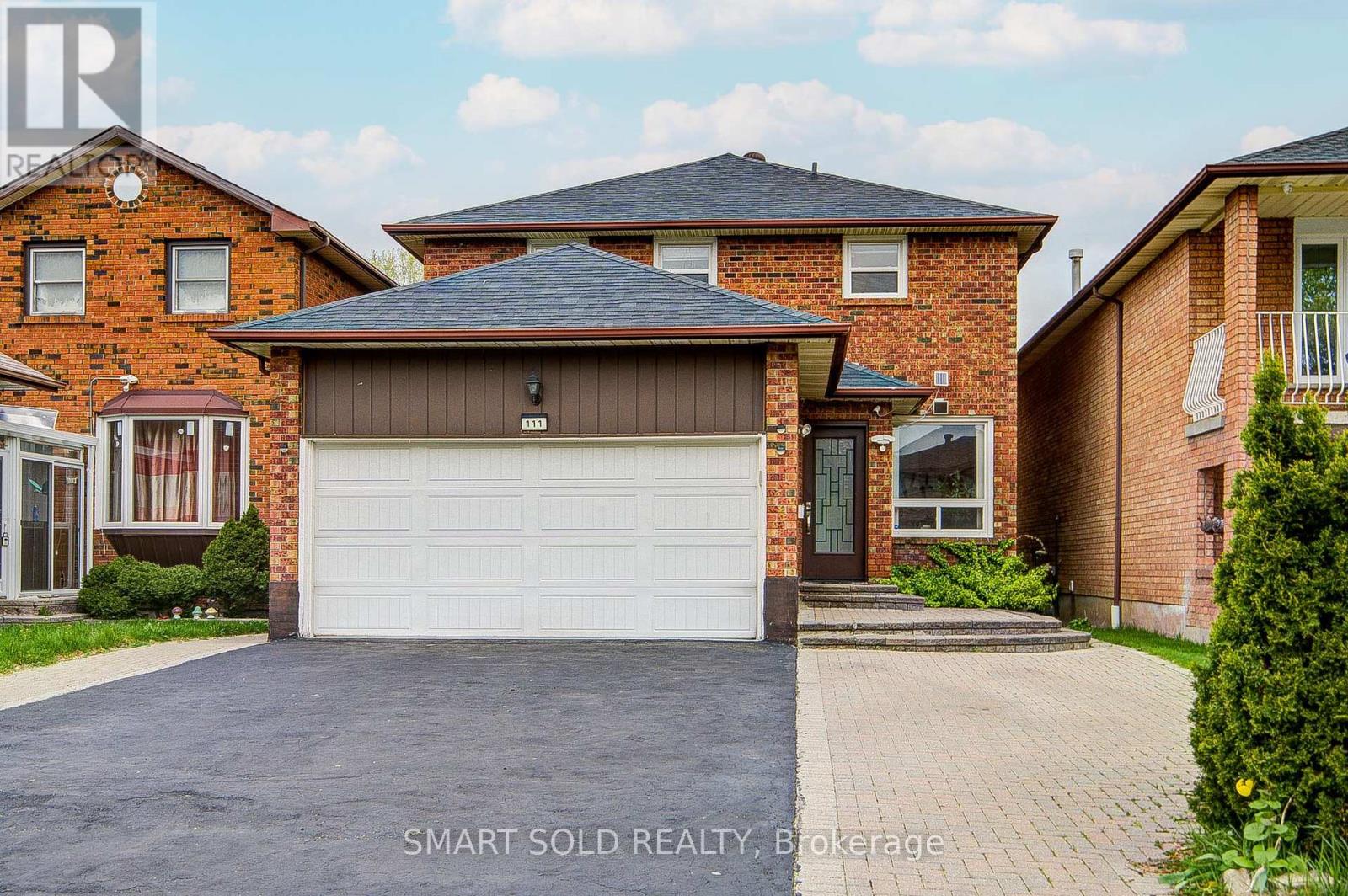 111 WHITCHURCH MEWS, Mississauga, Ontario