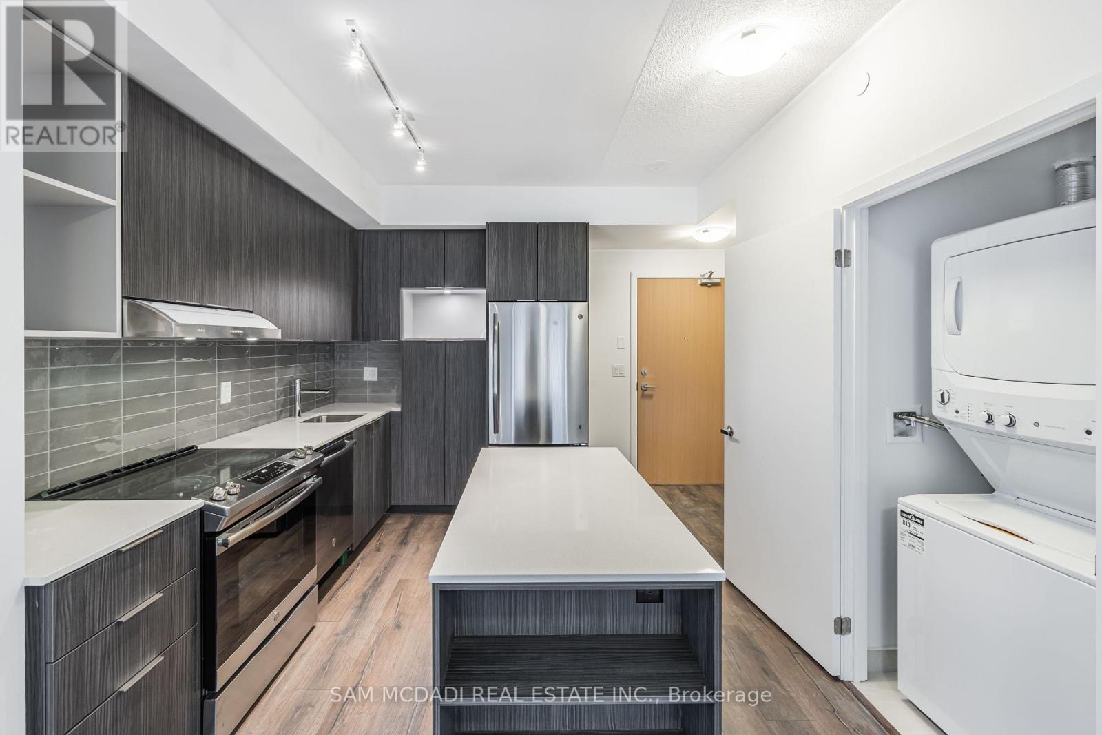 1714 - 2520 Eglinton Avenue W, Mississauga, Ontario  L5M 0Y4 - Photo 3 - W13131862