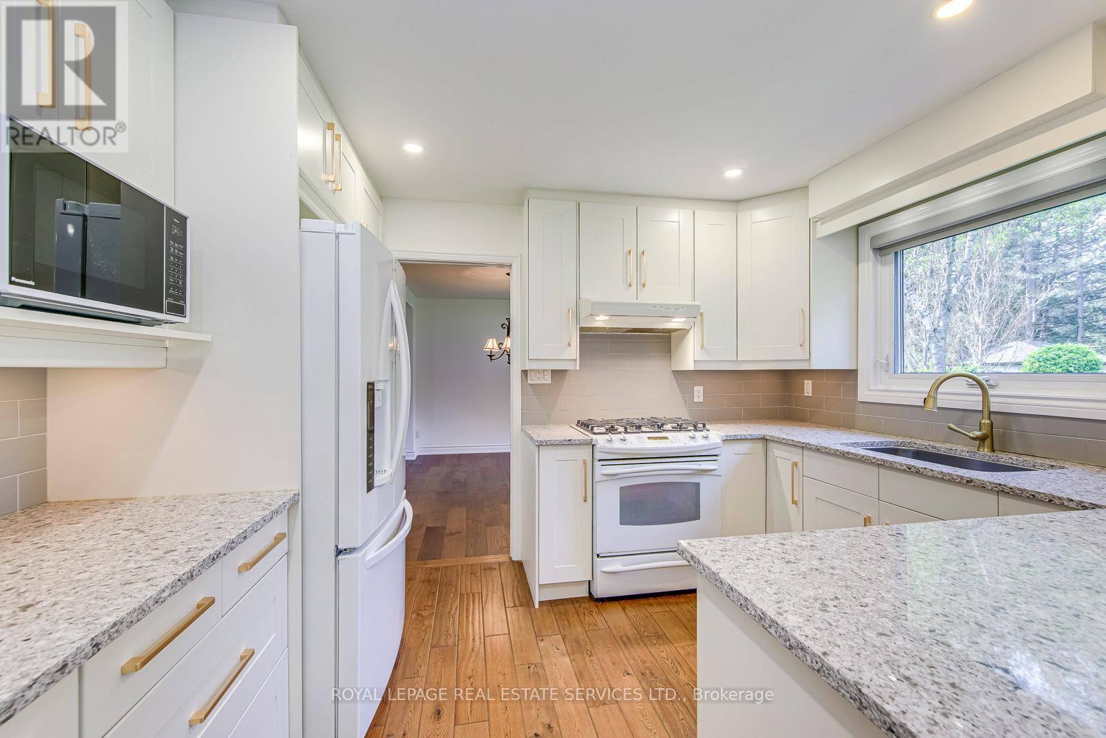 1463 Albion Avenue, Oakville, Ontario  L6J 5T3 - Photo 11 - W13131870