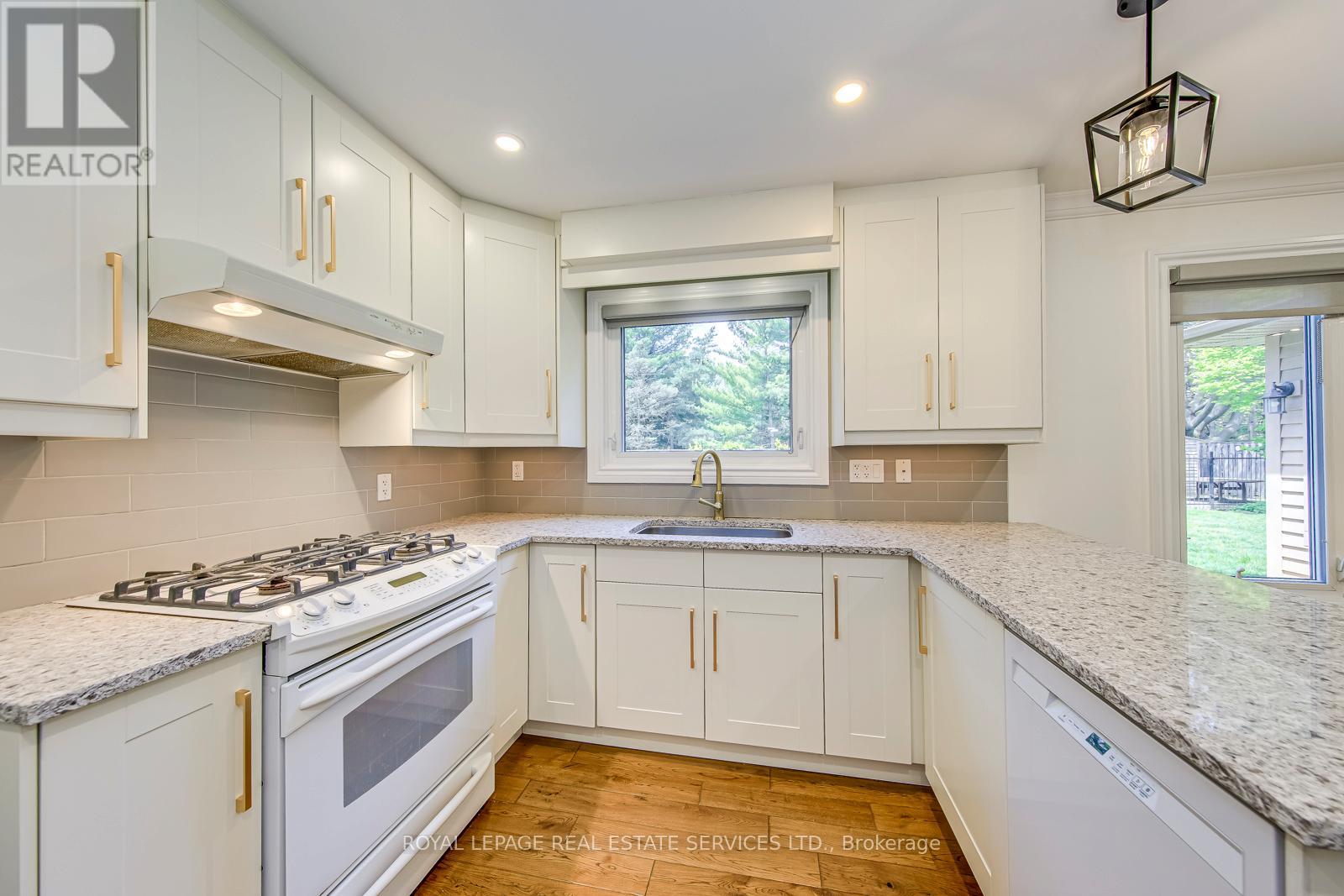 1463 Albion Avenue, Oakville, Ontario  L6J 5T3 - Photo 12 - W13131870