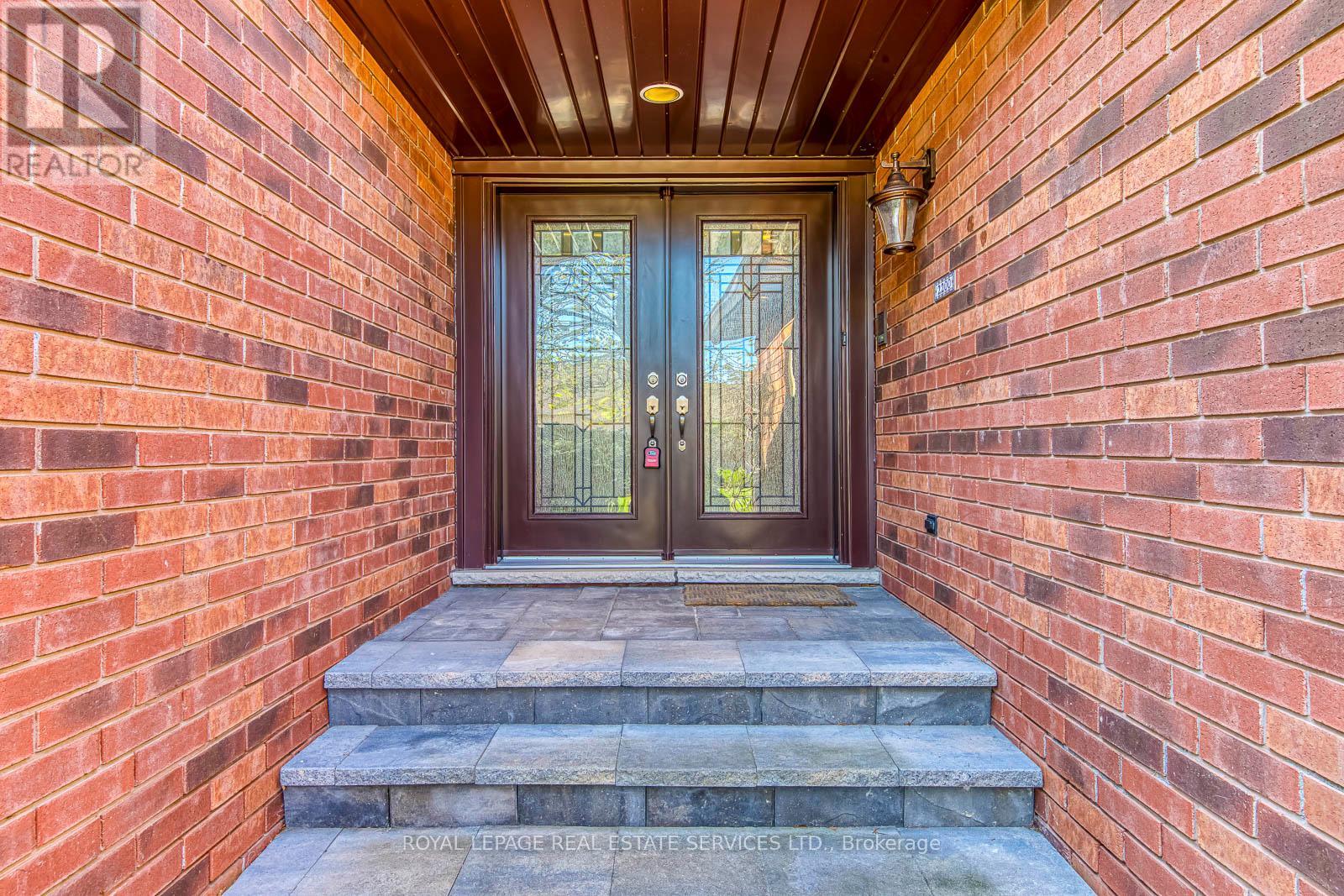 2200 Brays Lane, Oakville, Ontario  L6M 3J7 - Photo 6 - W13131872