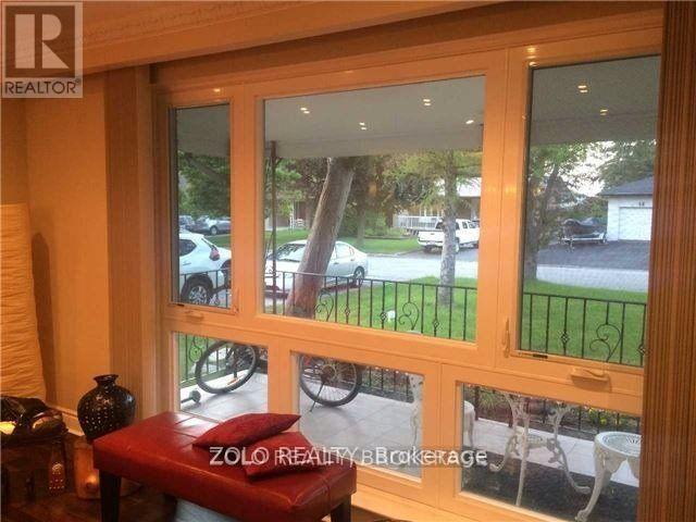 12 Quinby Court, Toronto, Ontario  M9V 2V3 - Photo 12 - W13131920