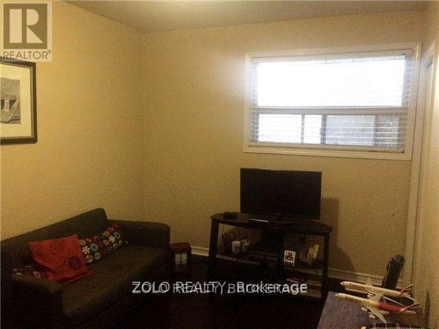 12 Quinby Court, Toronto, Ontario  M9V 2V3 - Photo 19 - W13131920