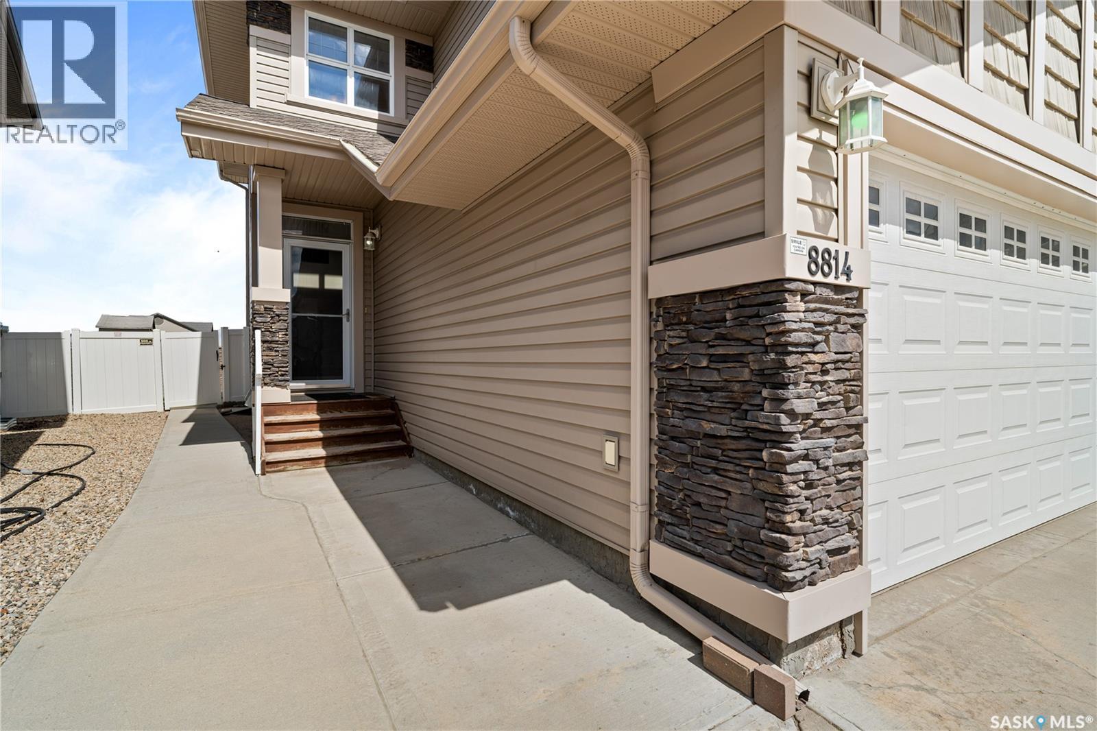 8814 Herman Crescent, Regina, Saskatchewan  S4Y 0B7 - Photo 2 - SK036039