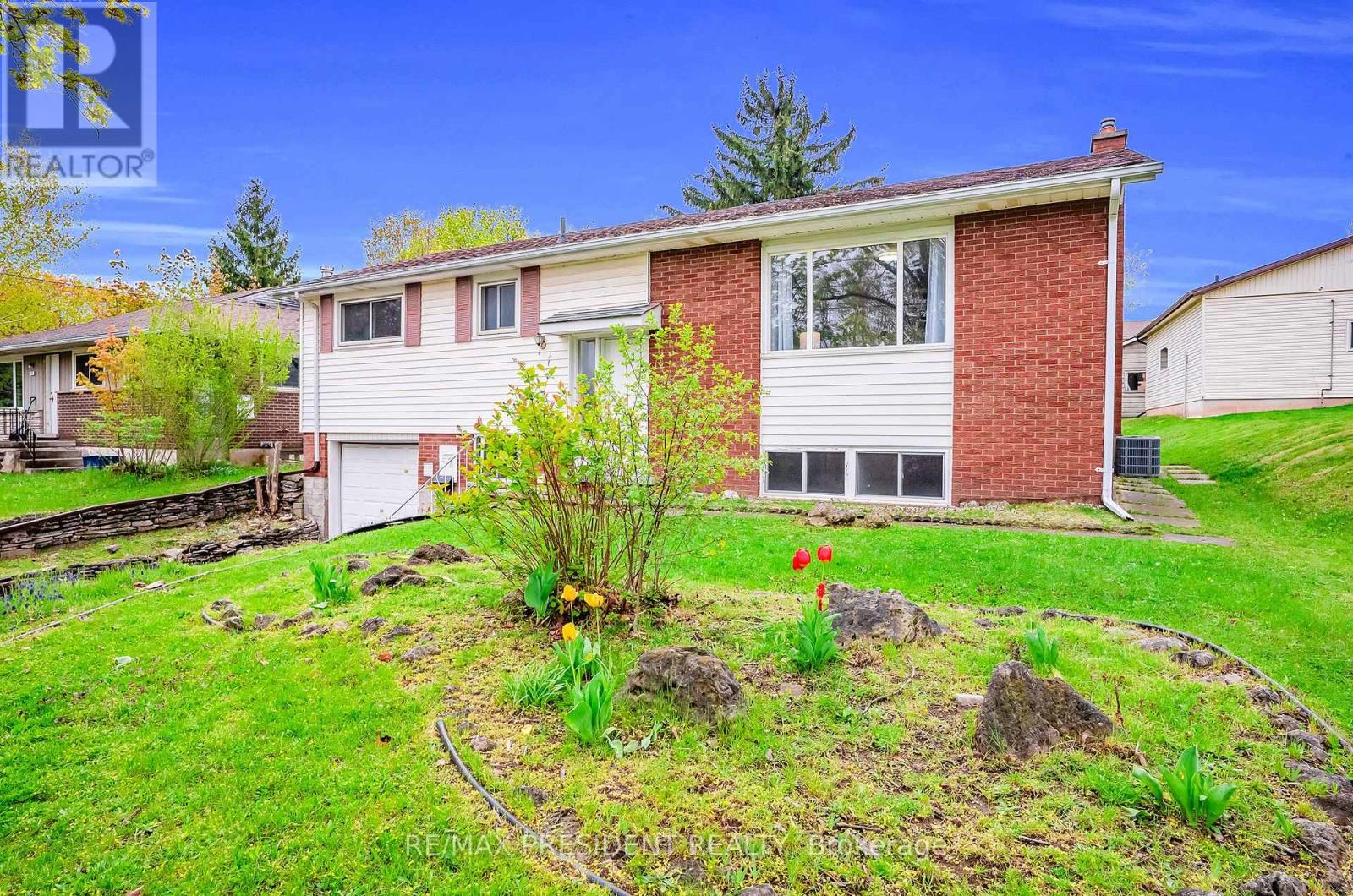 57 High Street, Waterloo, Ontario  N2L 3X7 - Photo 5 - X13131846