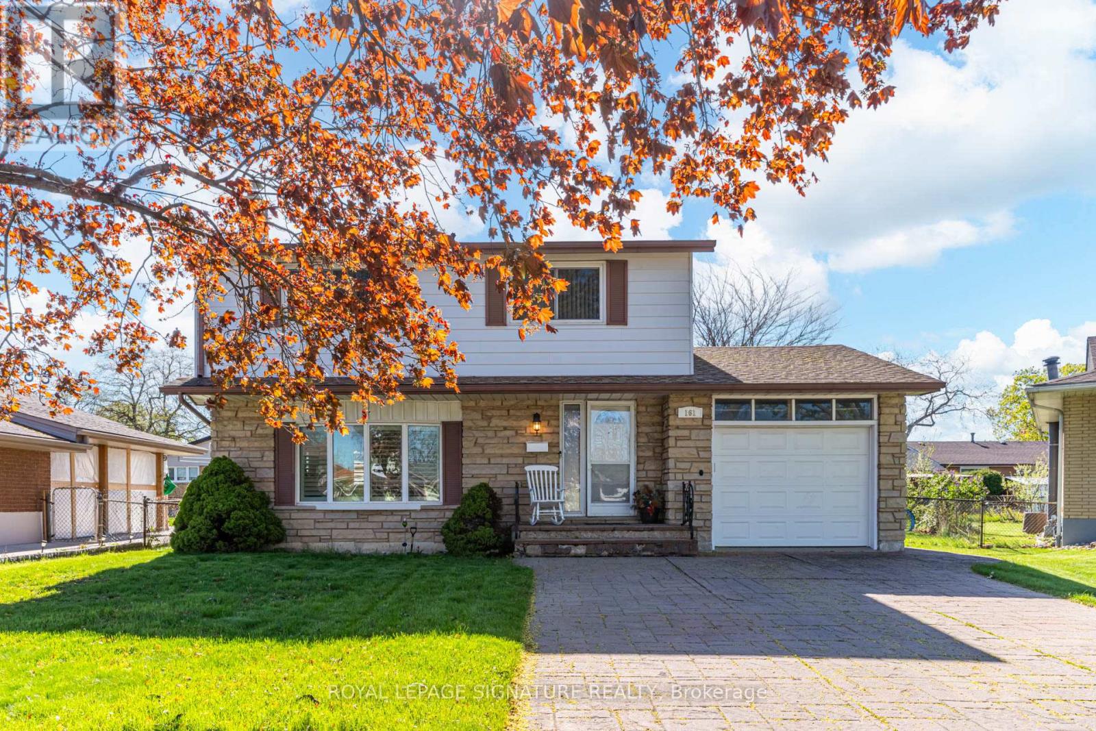 161 Greenford Drive, Hamilton, Ontario  L8G 2G9 - Photo 2 - X13131874