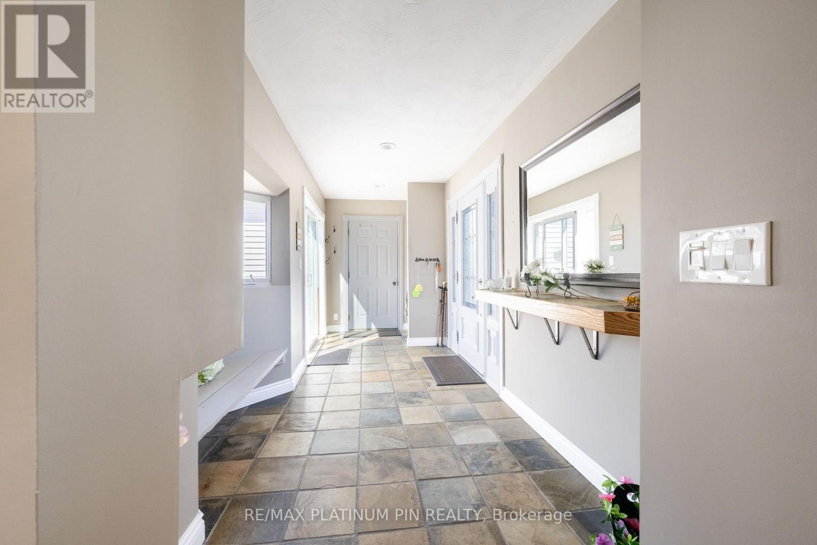 21 Longfield Drive, Kawartha Lakes, Ontario  L0A 1A0 - Photo 2 - X13131932
