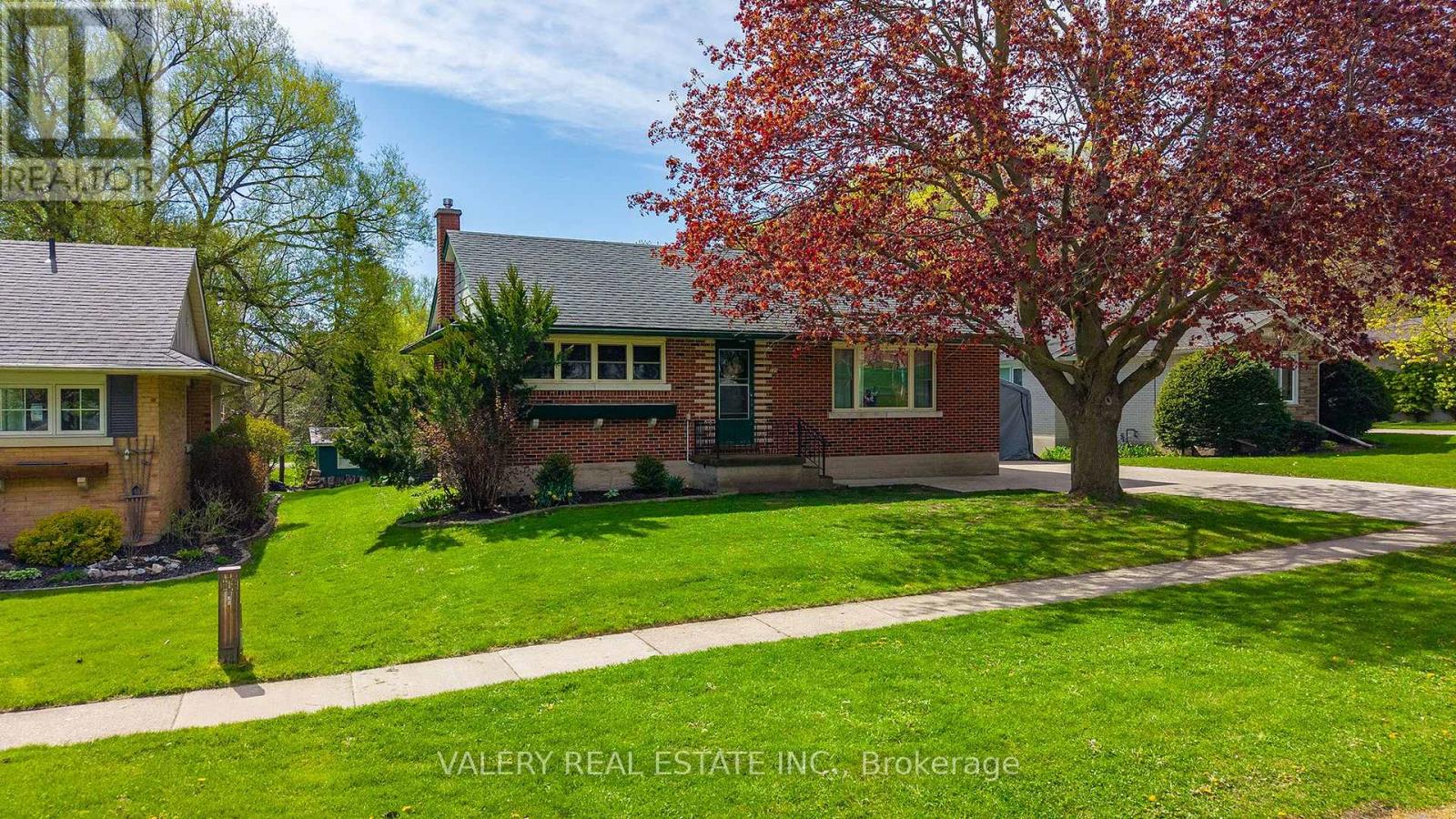 325 Grandview Avenue, Wilmot, Ontario  N3A 1L5 - Photo 2 - X13131956