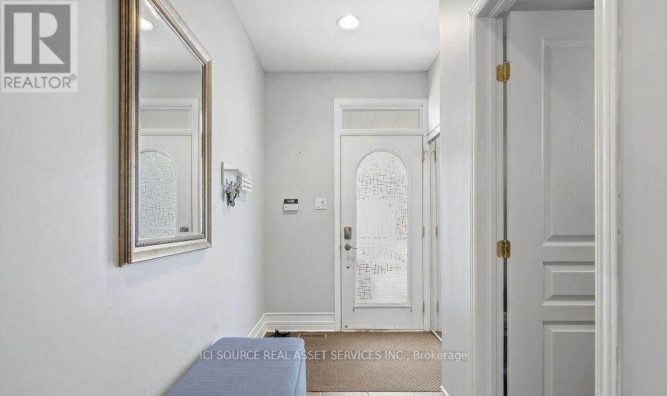 64 Stedman Street, Ottawa, Ontario  K1T 4G7 - Photo 2 - X13131984