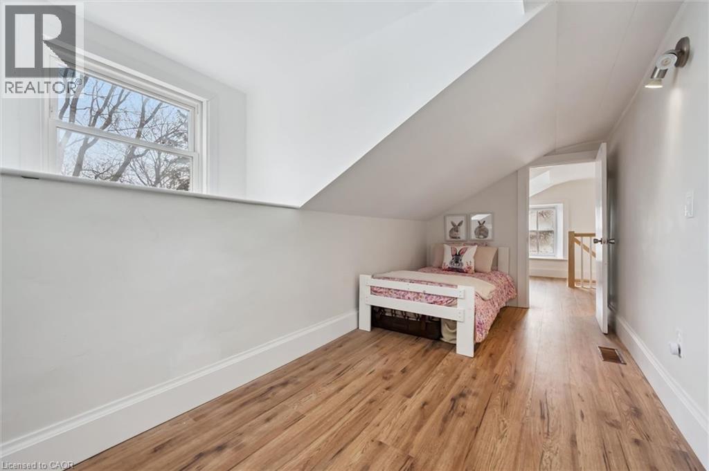 200 E St George Street E, Fergus, Ontario  N1M 1K4 - Photo 30 - 40829807