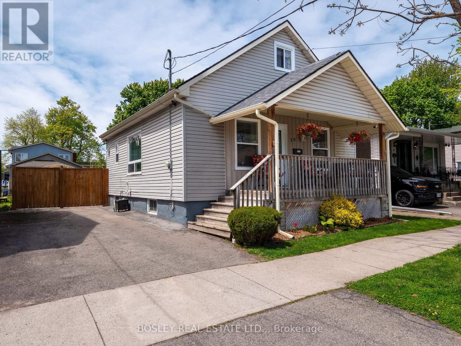 19 WATER STREET, st. catharines (downtown), Ontario