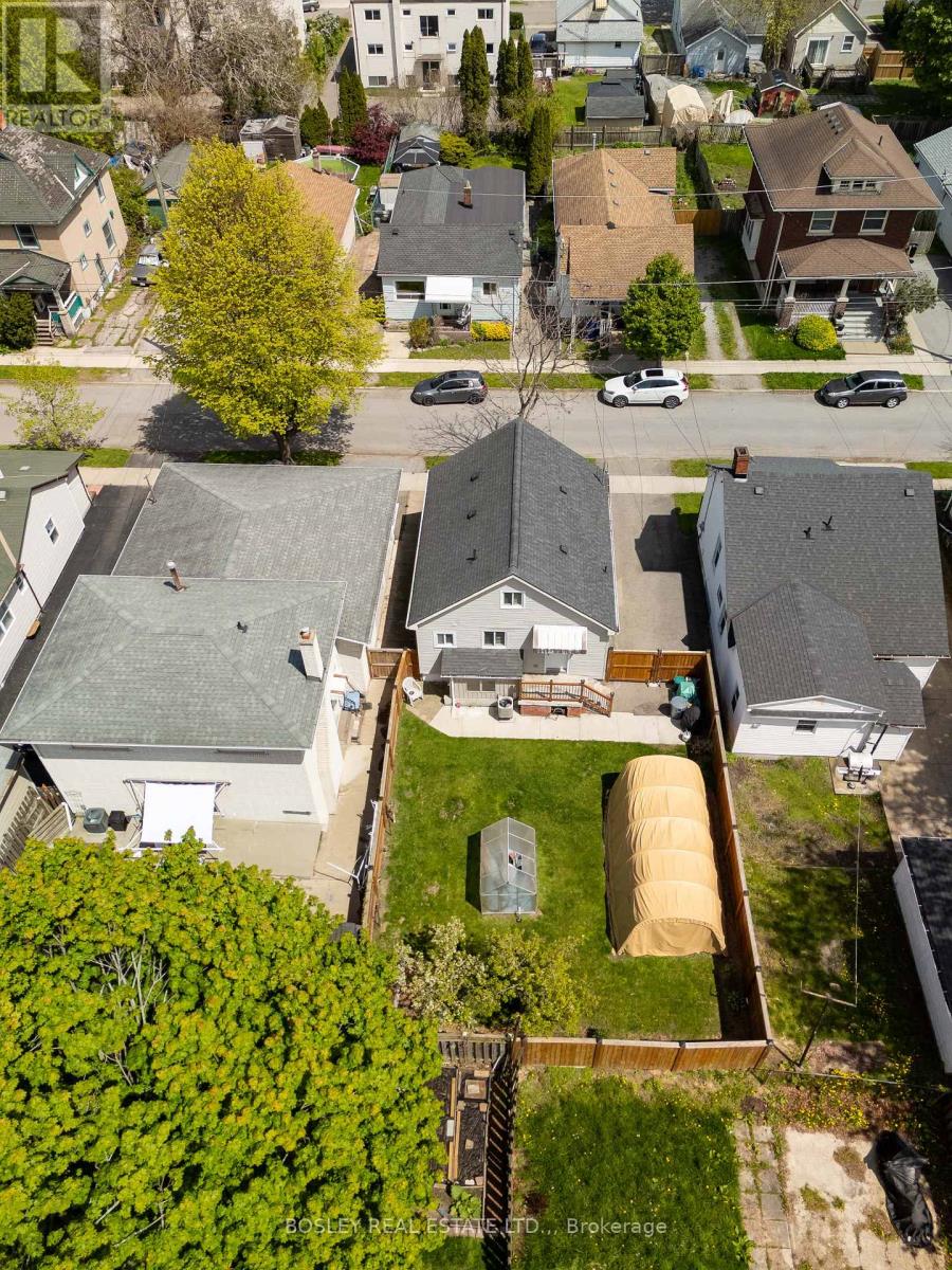 19 Water Street, St. Catharines, Ontario  L2R 4T6 - Photo 39 - X13132072