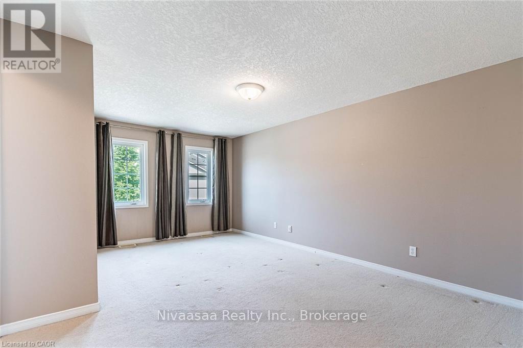 110 Activa Avenue, Waterloo, Ontario  N2E 4K4 - Photo 17 - X13132104