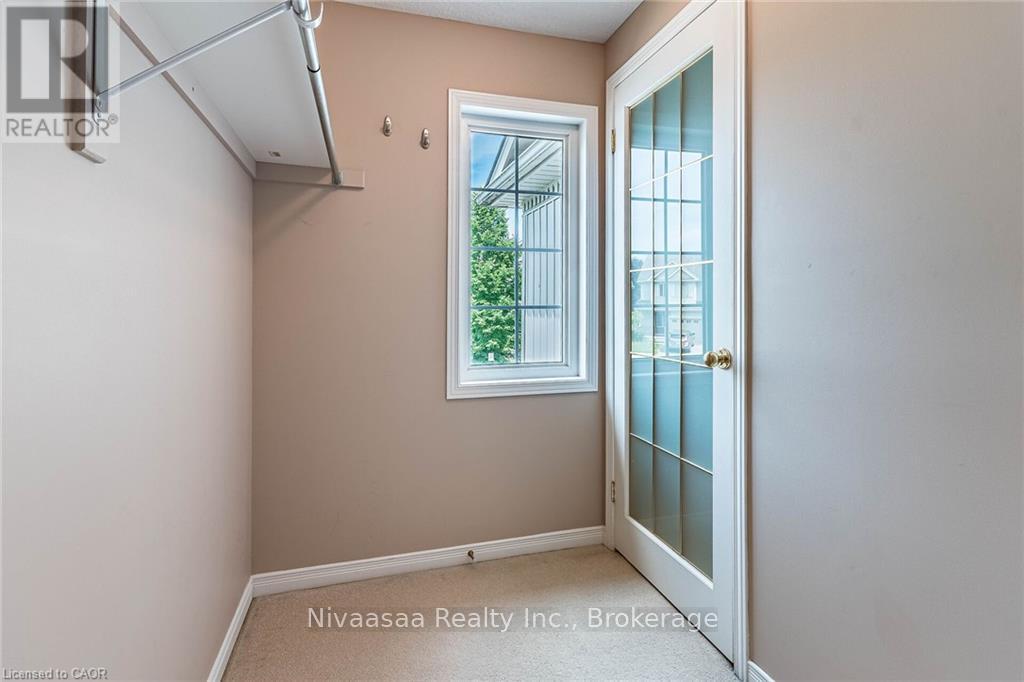 110 Activa Avenue, Waterloo, Ontario  N2E 4K4 - Photo 25 - X13132104
