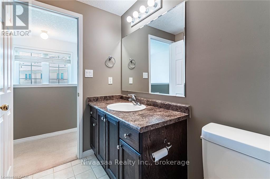 110 Activa Avenue, Waterloo, Ontario  N2E 4K4 - Photo 32 - X13132104
