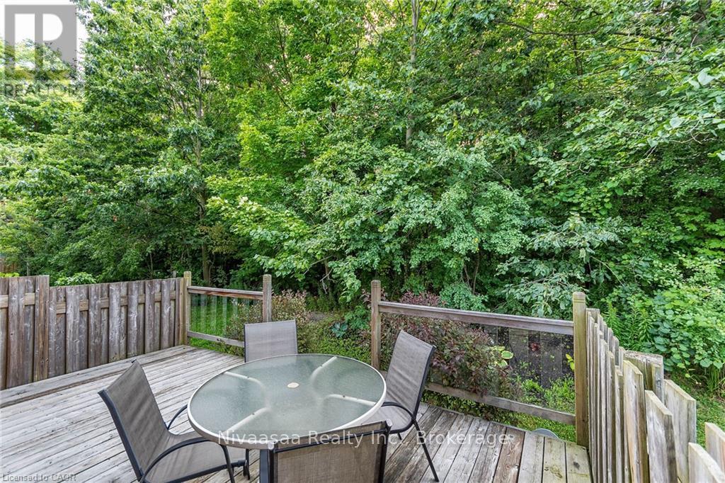 110 Activa Avenue, Waterloo, Ontario  N2E 4K4 - Photo 38 - X13132104