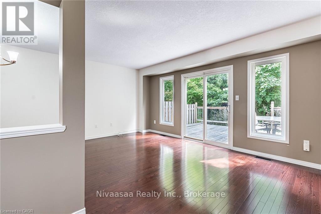 110 Activa Avenue, Waterloo, Ontario  N2E 4K4 - Photo 7 - X13132104