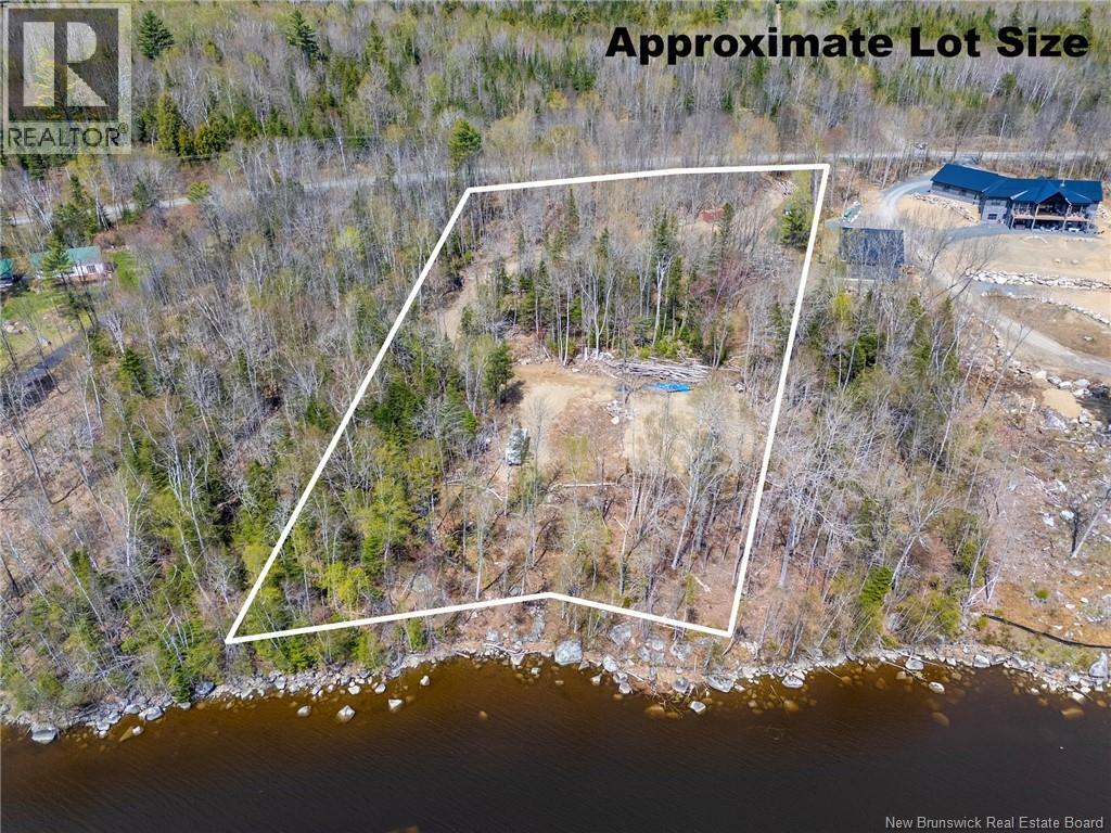 961 Route 105, Southampton, New Brunswick  E6G 1K9 - Photo 12 - NB139481