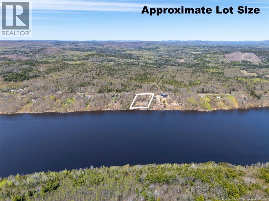 961 Route 105, Southampton, New Brunswick  E6G 1K9 - Photo 5 - NB139481