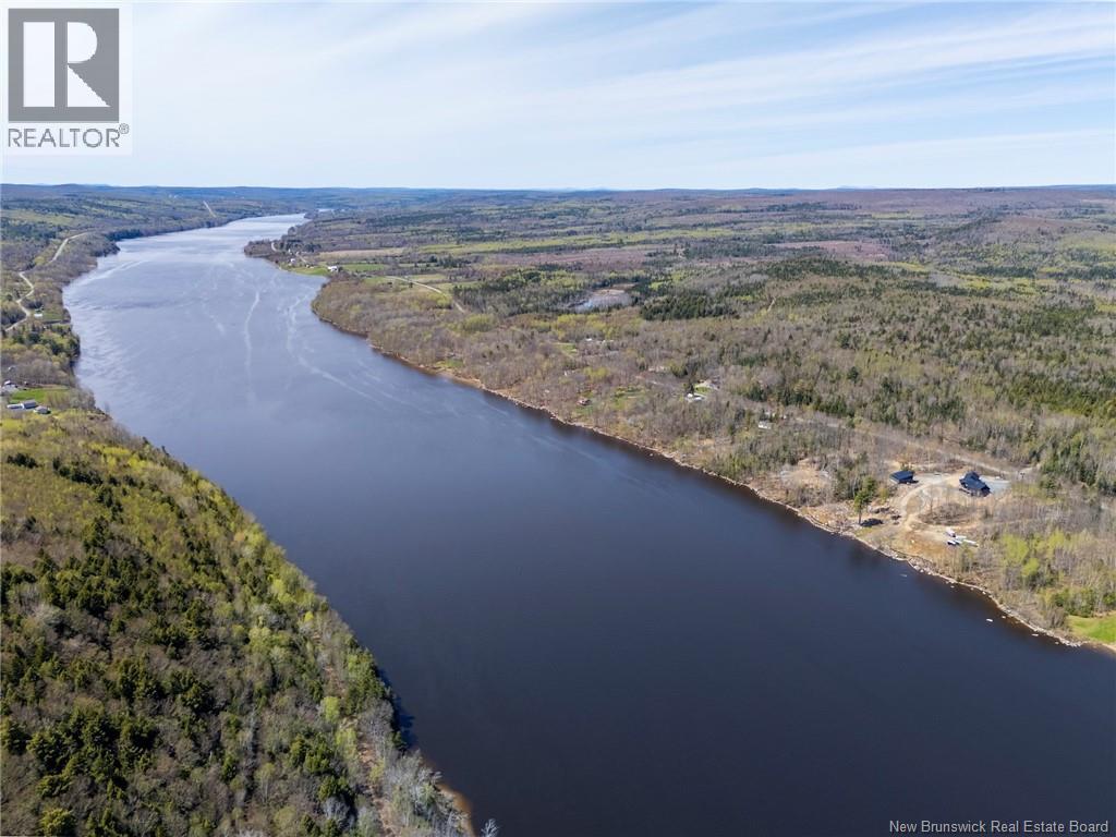961 Route 105, Southampton, New Brunswick  E6G 1K9 - Photo 6 - NB139481