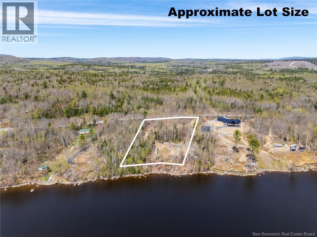 961 Route 105, Southampton, New Brunswick  E6G 1K9 - Photo 7 - NB139481