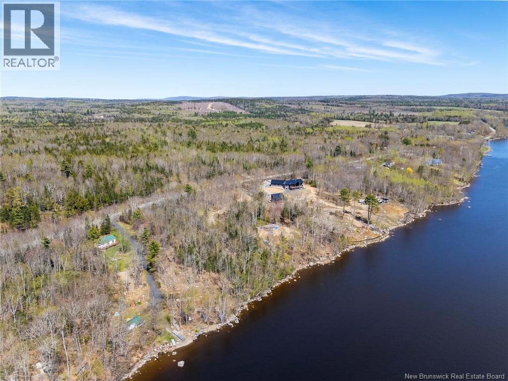 961 Route 105, Southampton, New Brunswick  E6G 1K9 - Photo 8 - NB139481