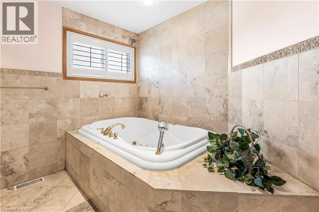 3734 Sinnicks Avenue, Niagara Falls, Ontario  L2J 2G7 - Photo 17 - 40830175
