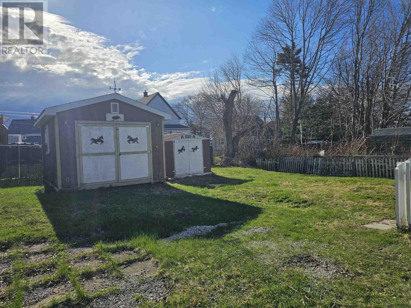 140 Willow Street, Sydney, Nova Scotia  B1P 3A4 - Photo 6 - 202610308